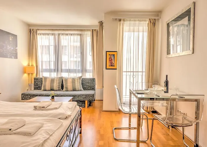 Center 4* Budapest