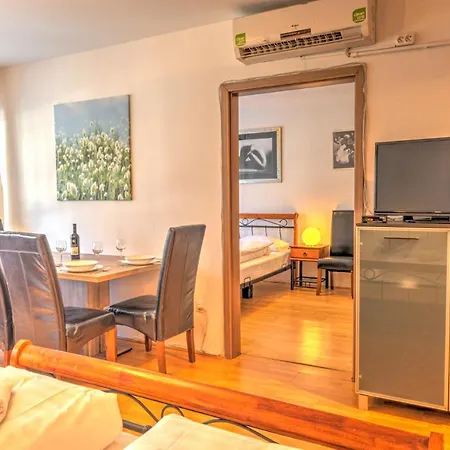 Center Aparthotel *