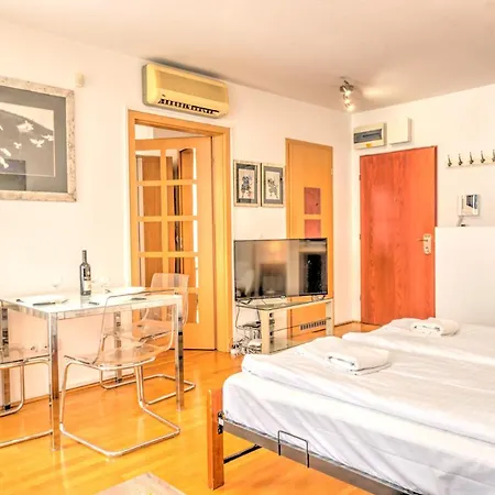 Center Hotel apartamentowy 4*
