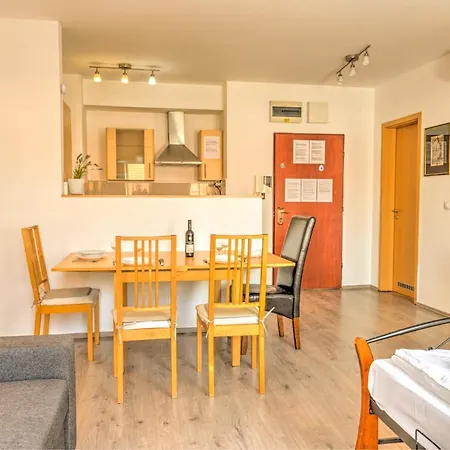 Apart-hotel Center 4*