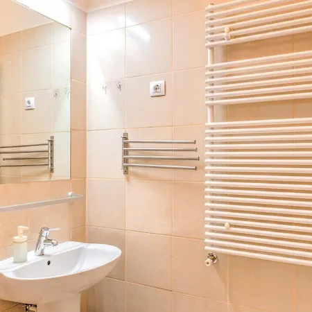 Center Hotel apartamentowy 4*