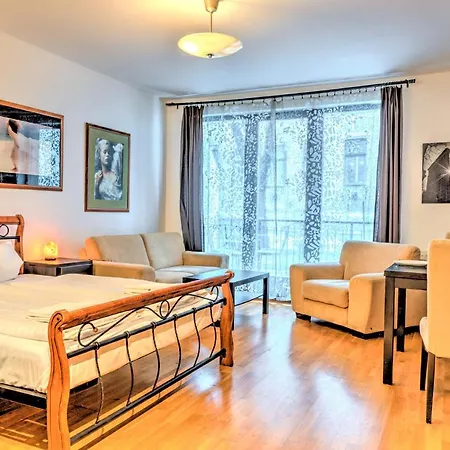 Center Apartahotel