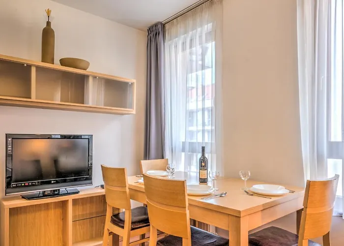 Apart Otel Center 4*